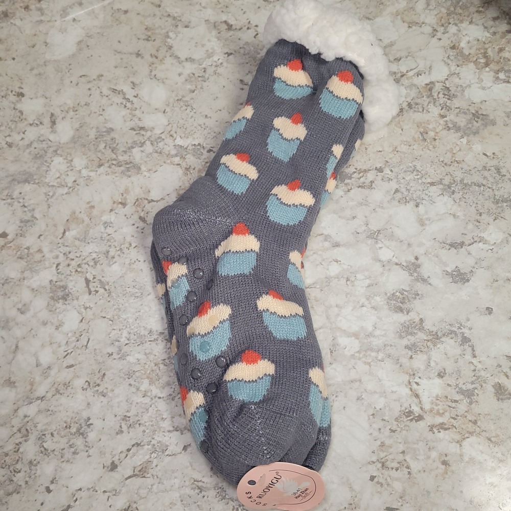 RUOYIGU Womens Slipper Socks Fleece Lined Cupcake Print Gray Non-Slip Size 36-41